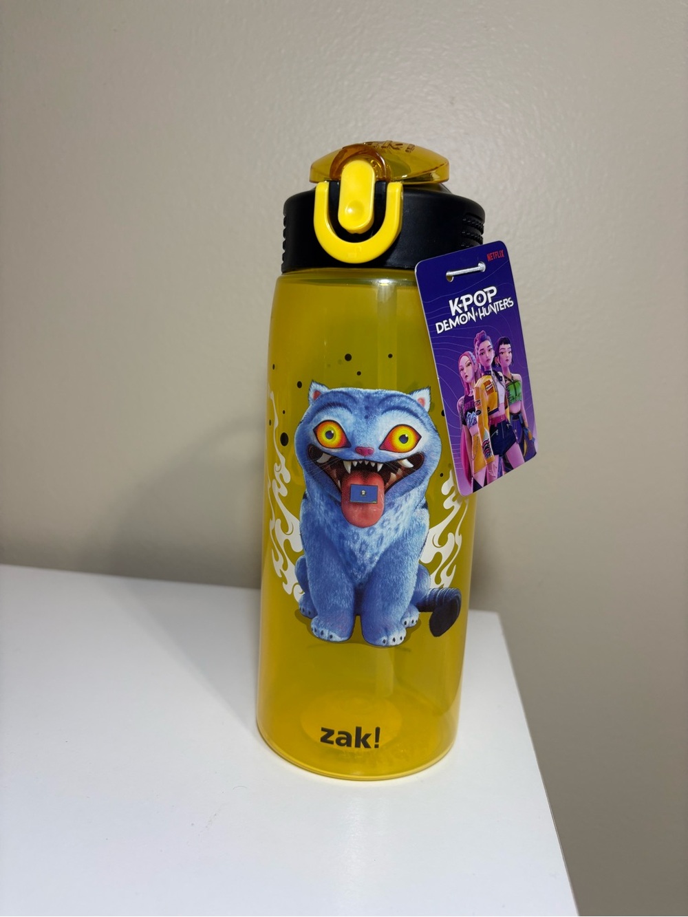 Zak Designs Netflix K-Pop: Demon Hunters Yellow Water Bottle with Flip Spout